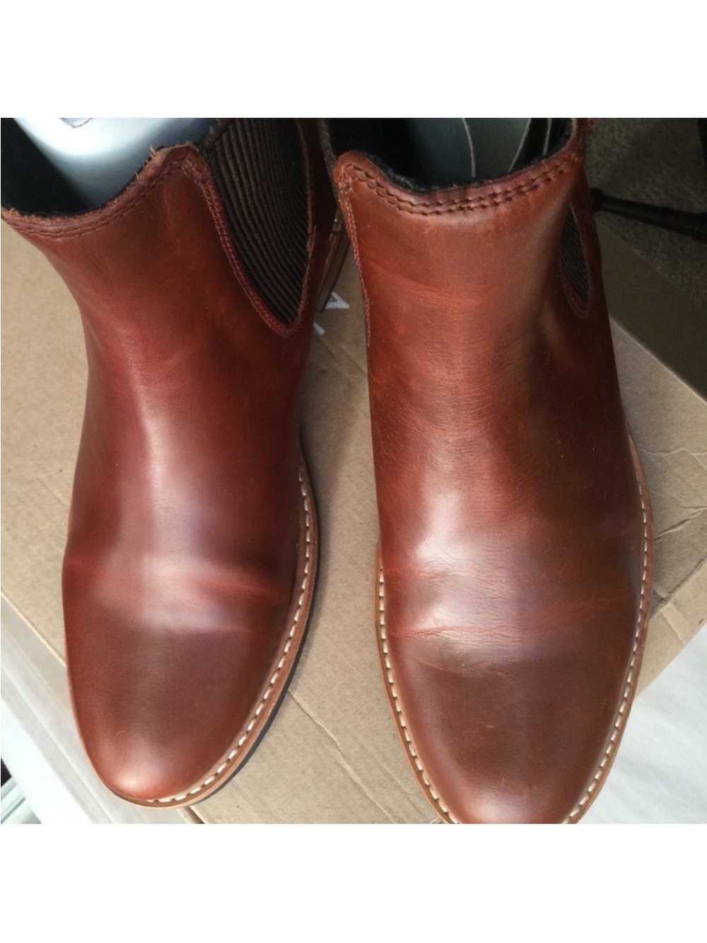 NISOLO Carmen Chelsea Leather Boots NIB - Picture 13 of 13